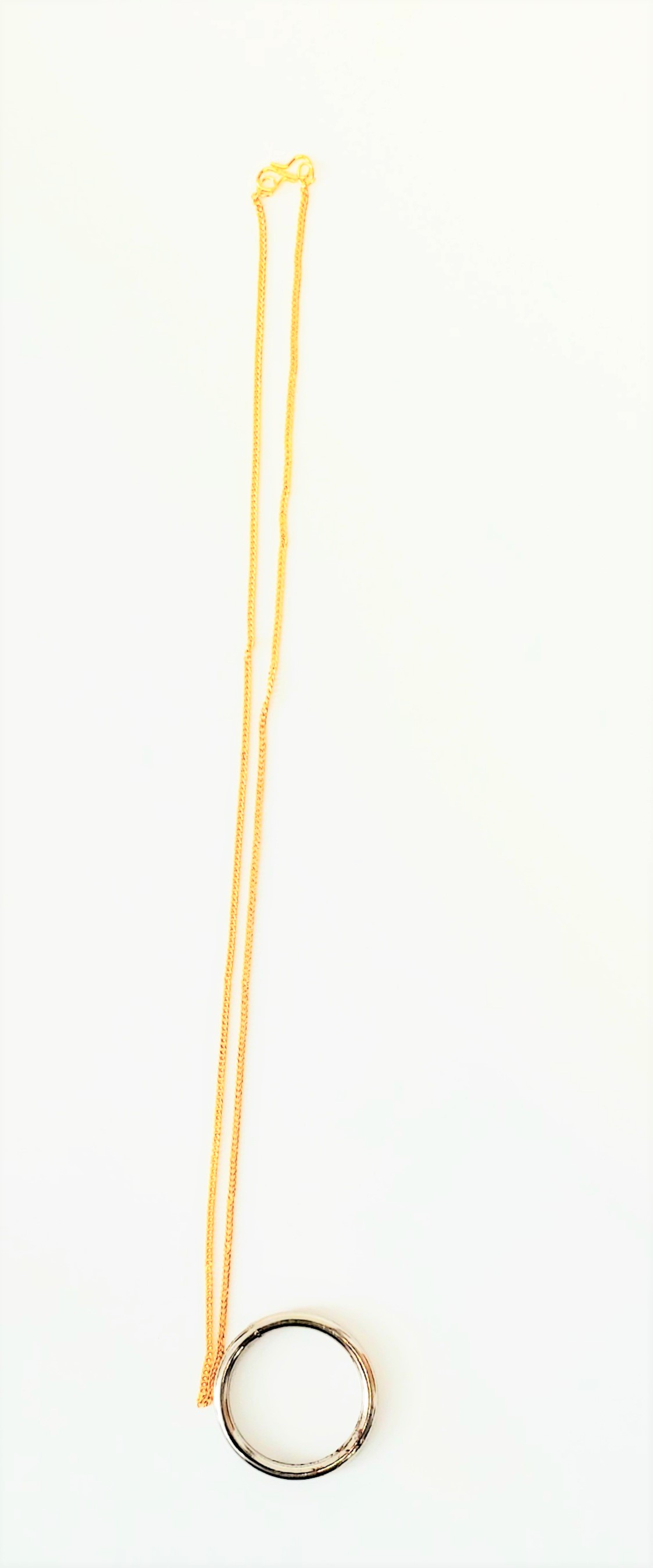 Ring on Chain (FT)